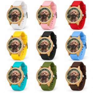 reloj perro caniche colores